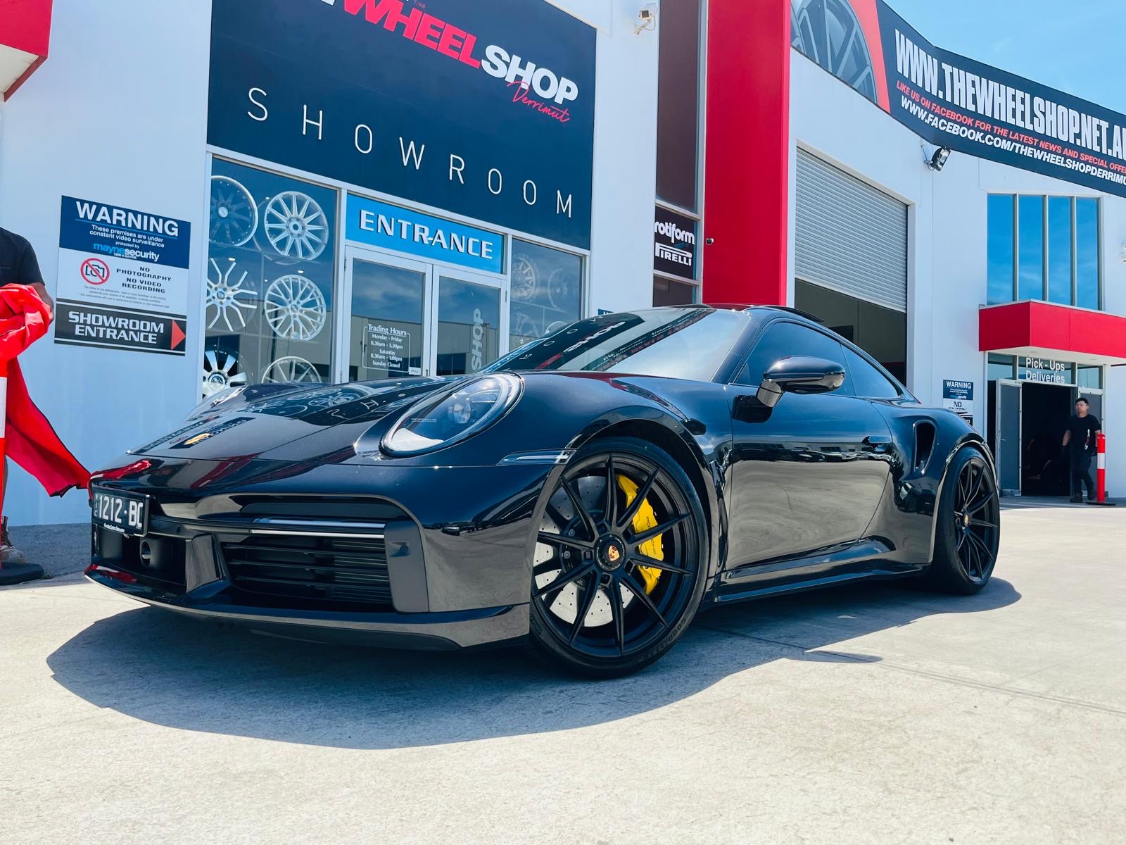 PORSCHE 911 WITH CUSTOM MECCA WHEELS |  | PORSCHE