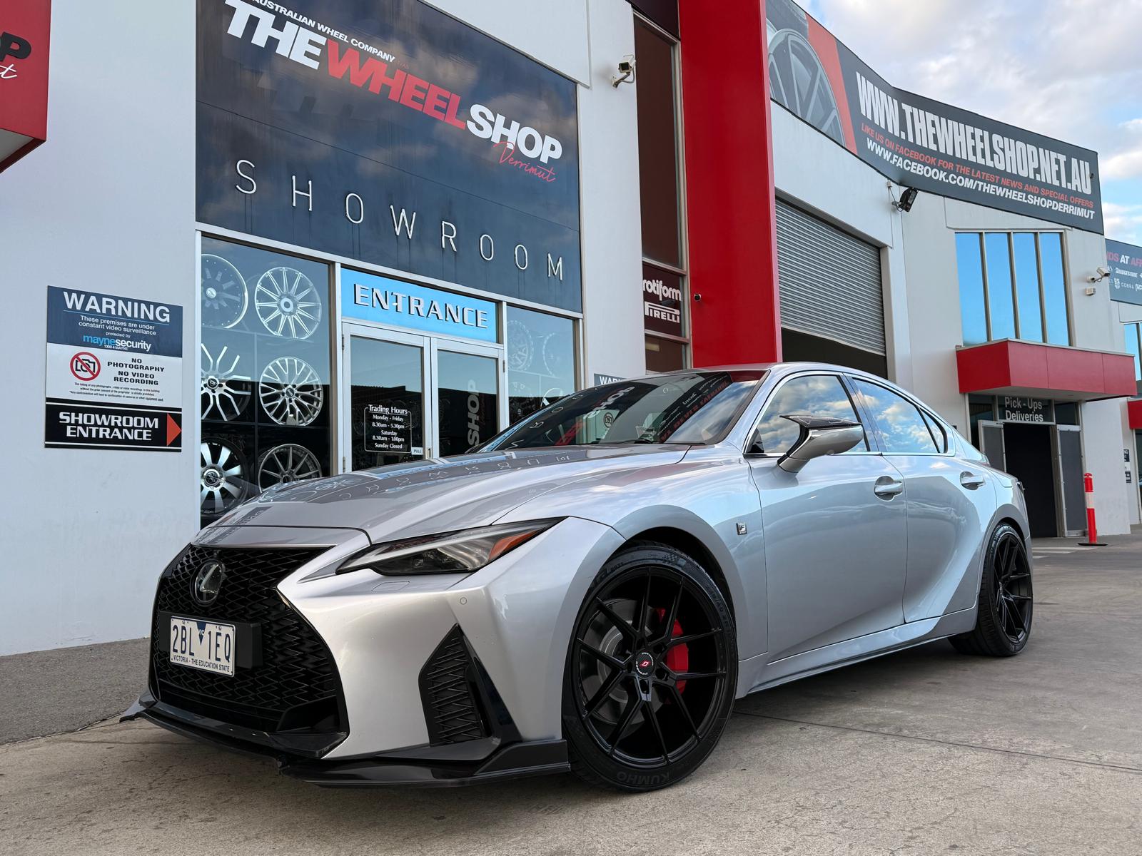 LEXUS IS400 WITH IFG WHEELS |  | LEXUS