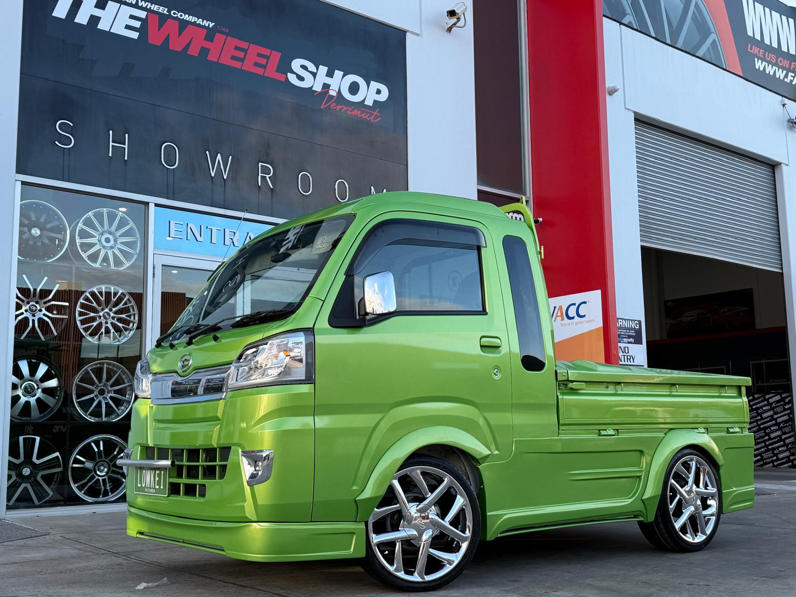CUSTOM KEI TRUCK WITH GZERO STYLE WHEELS |  | MAZDA