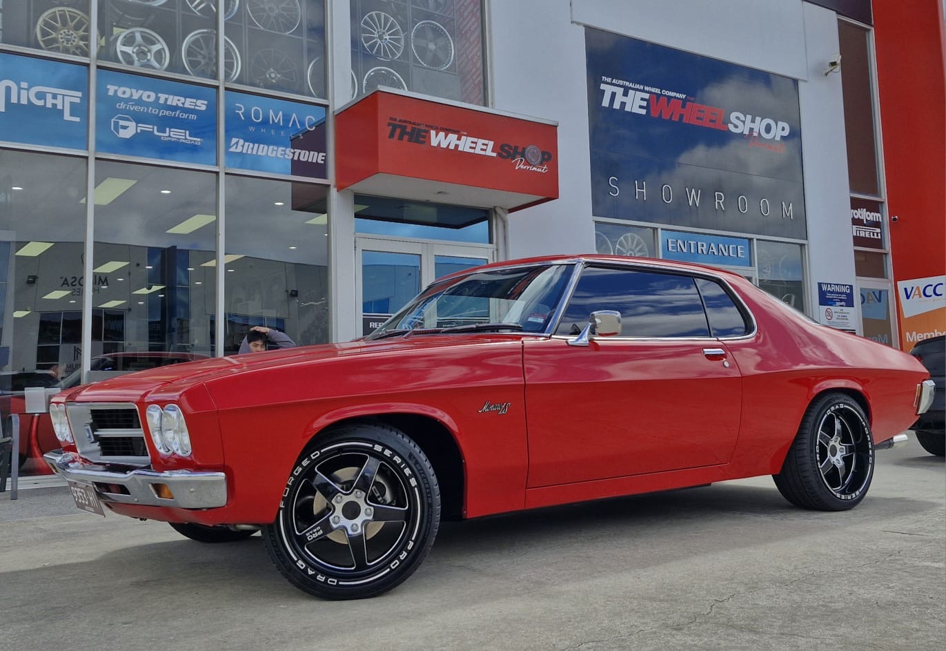 HOLDEN MONARO WITH PRO DRAG WHEELS  |  | HOLDEN