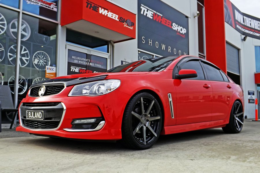 HOLDEN VF WITH 20 INCH VERTINI DYNASTY WHEELS |  | HOLDEN