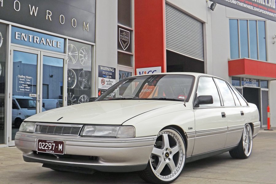 HOLDEN VN WITH 20 INCH SIMMONS FR1 WHEELS  |  | HOLDEN 