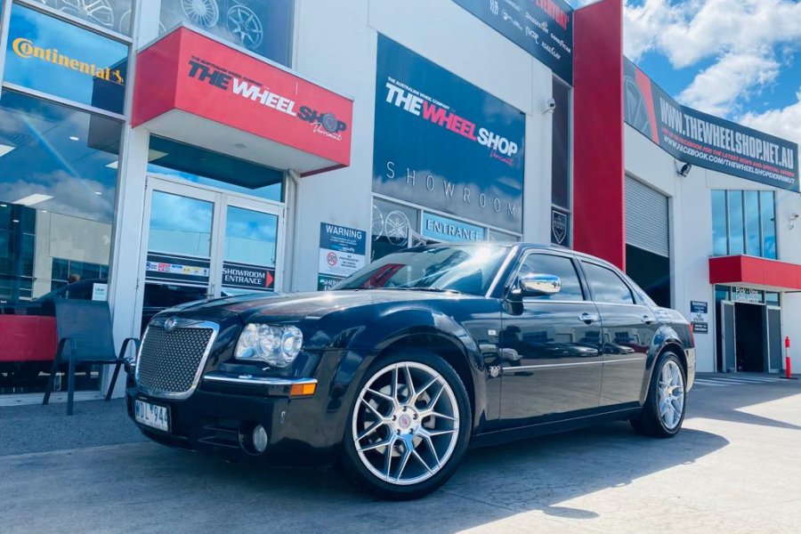 300C WITH INOVIT WHEELS  |  | CHRYSLER