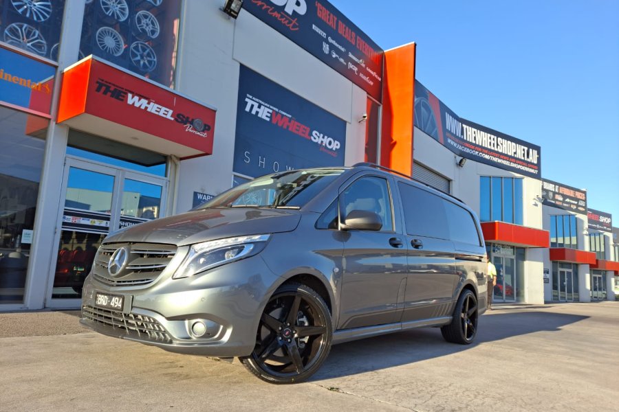 MERCEDES VITO WITH INOVIT WHEELS |  | MERCEDES
